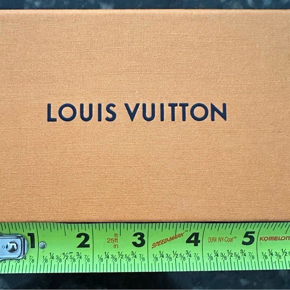 Authentic Small Louis Vuitton Storage Box and 4.5 yards of ribbon - Picture 6 of 8